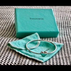 TIFFANY&CO. Sterling Silver Heart Bangle Bracelet
